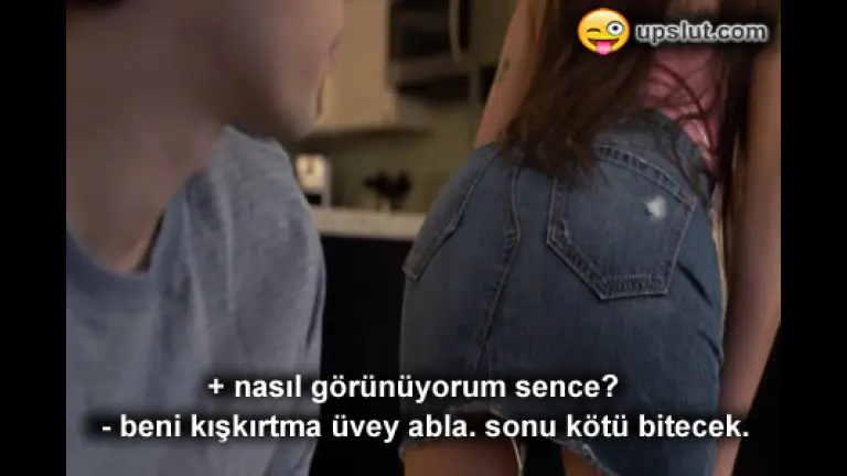 domalarak ayarttigi uvey kardesine amini tattirip kivrandi.jpg