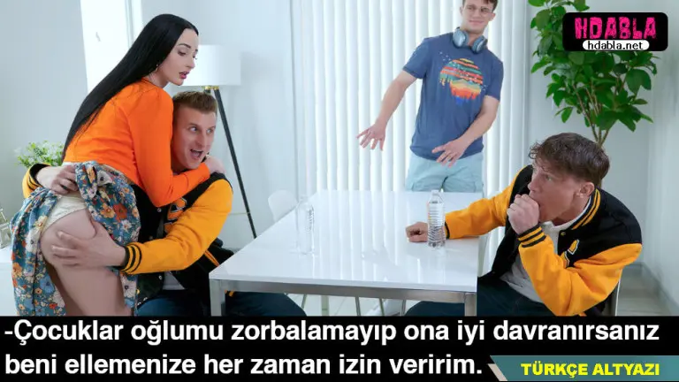 dul anne oglunu zorbalayan genclere elletti namusundan oldu.jpg