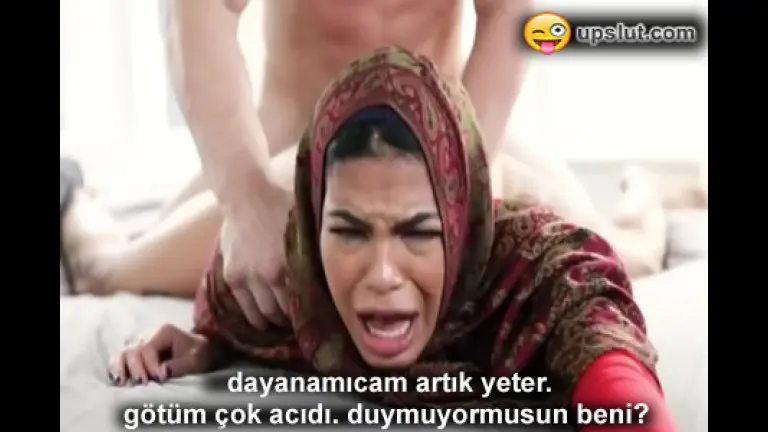 sikilmeyi ogreten uvey kardesini acimasiz davranip aglatti.jpg
